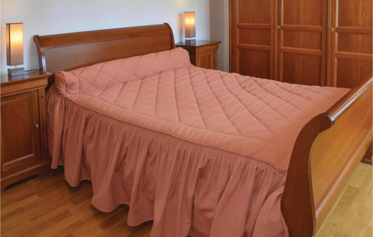 Gorgeous Apartment In Ponts With Wifi מראה חיצוני תמונה